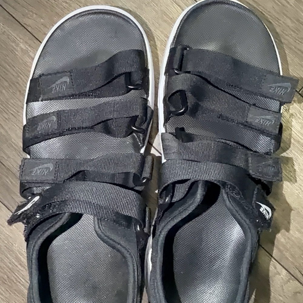 Nike Women's Black Multi-Strap Sport Sandals